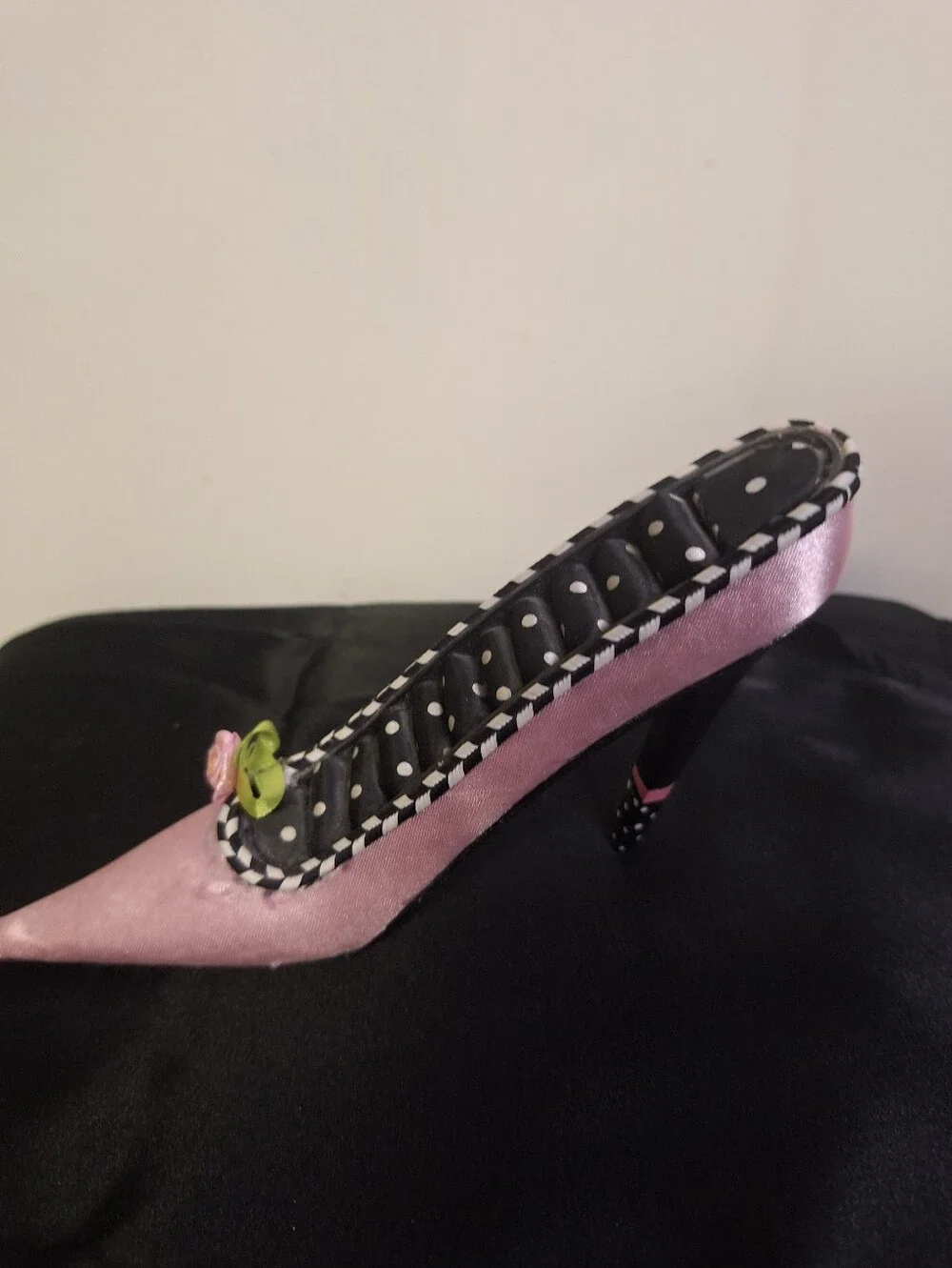Pink Satin Polka Dot Accent Decorative Ring Holder